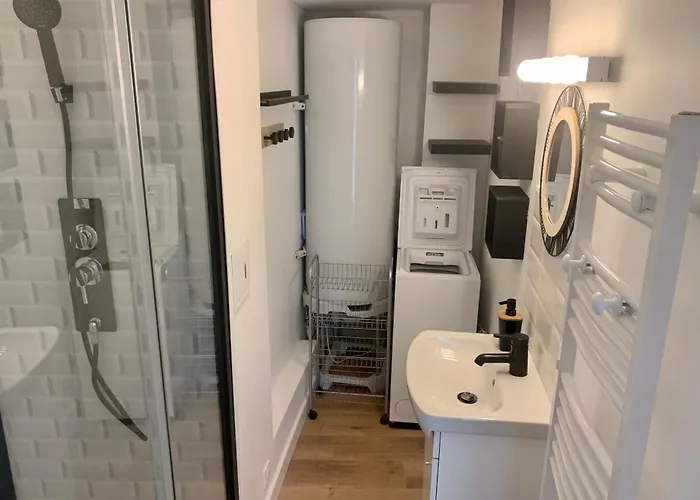 Le Petit Clos * באיו